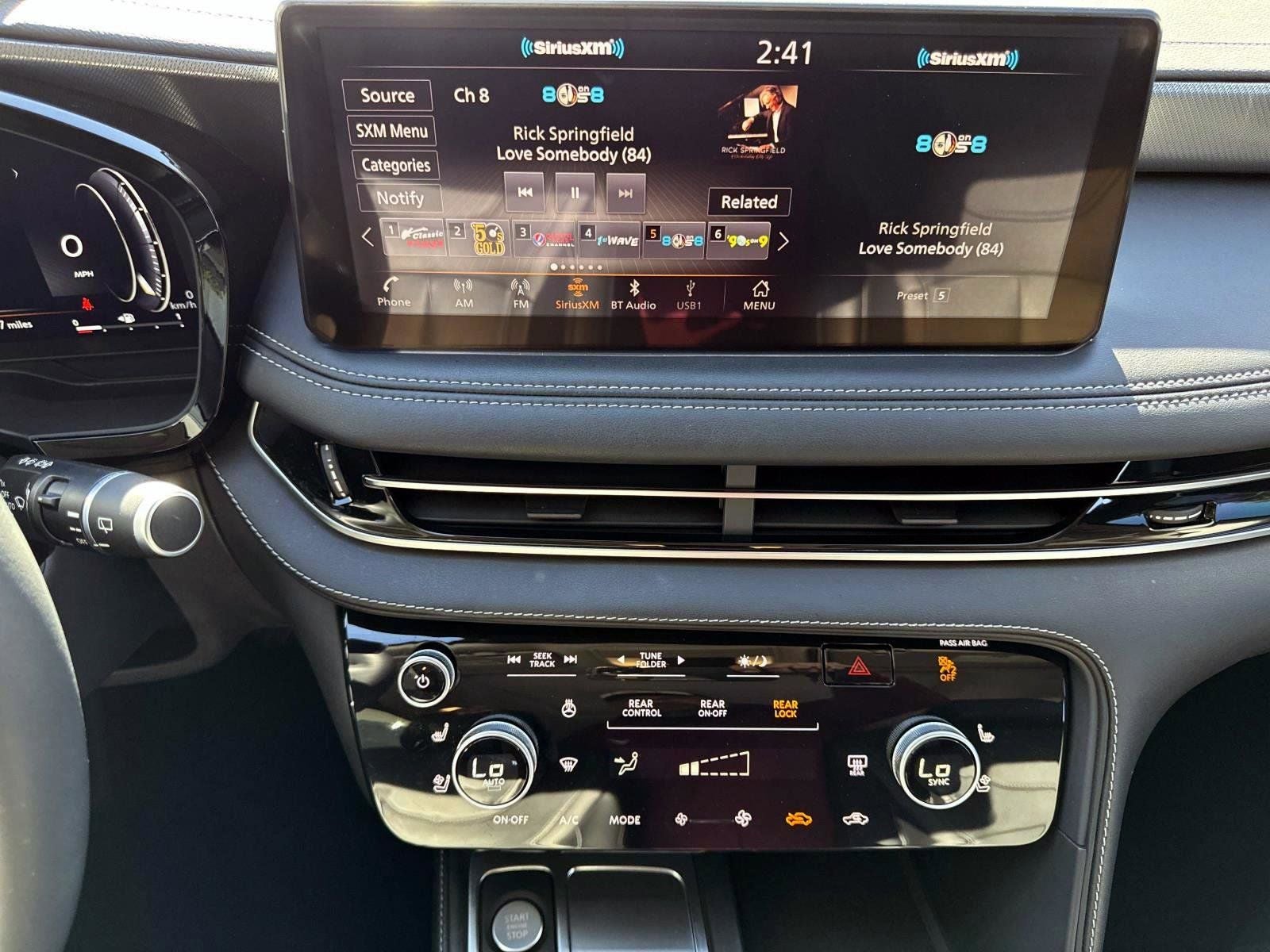 2023 INFINITI QX60 LUXE