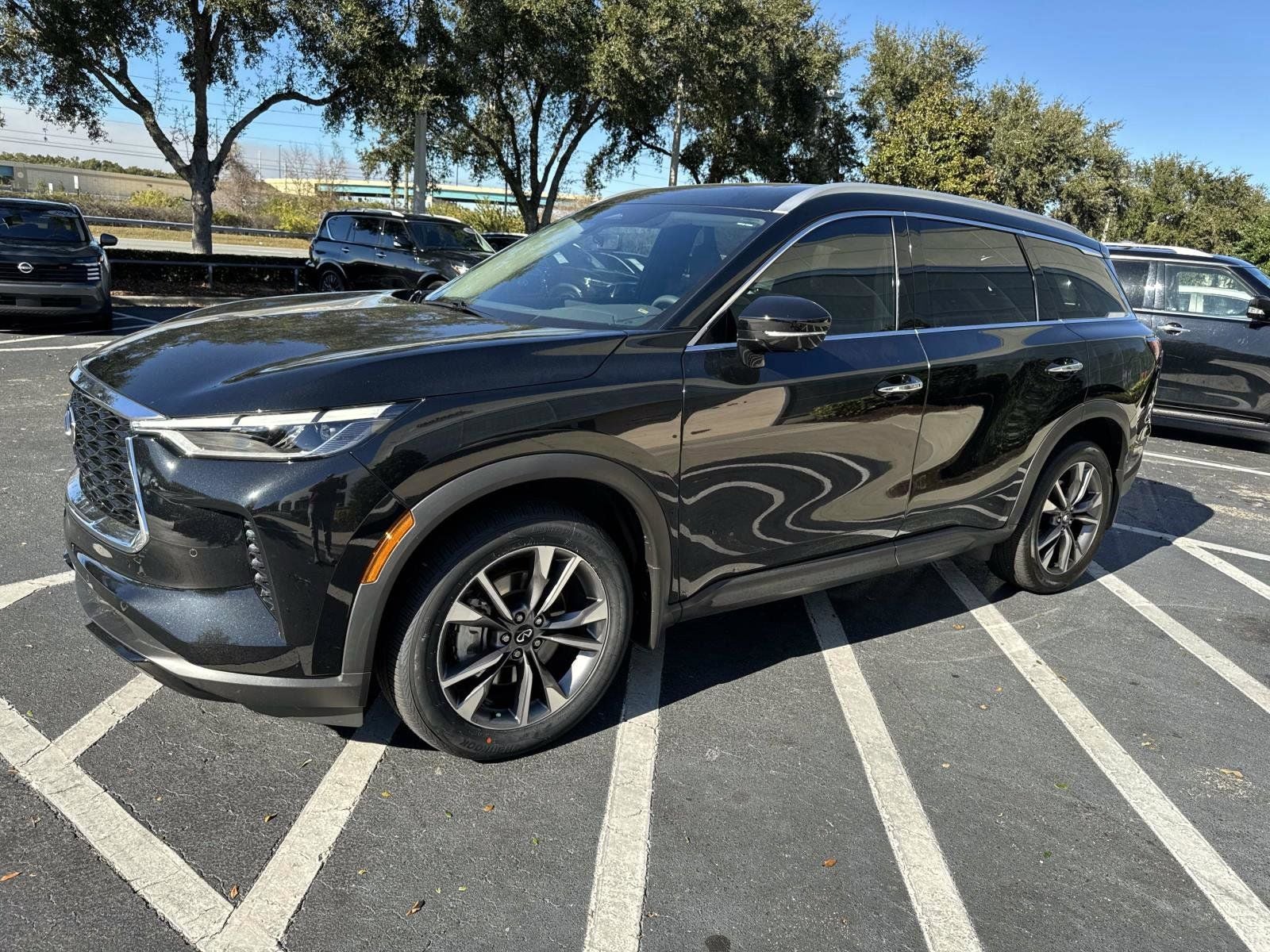 2023 INFINITI QX60 LUXE