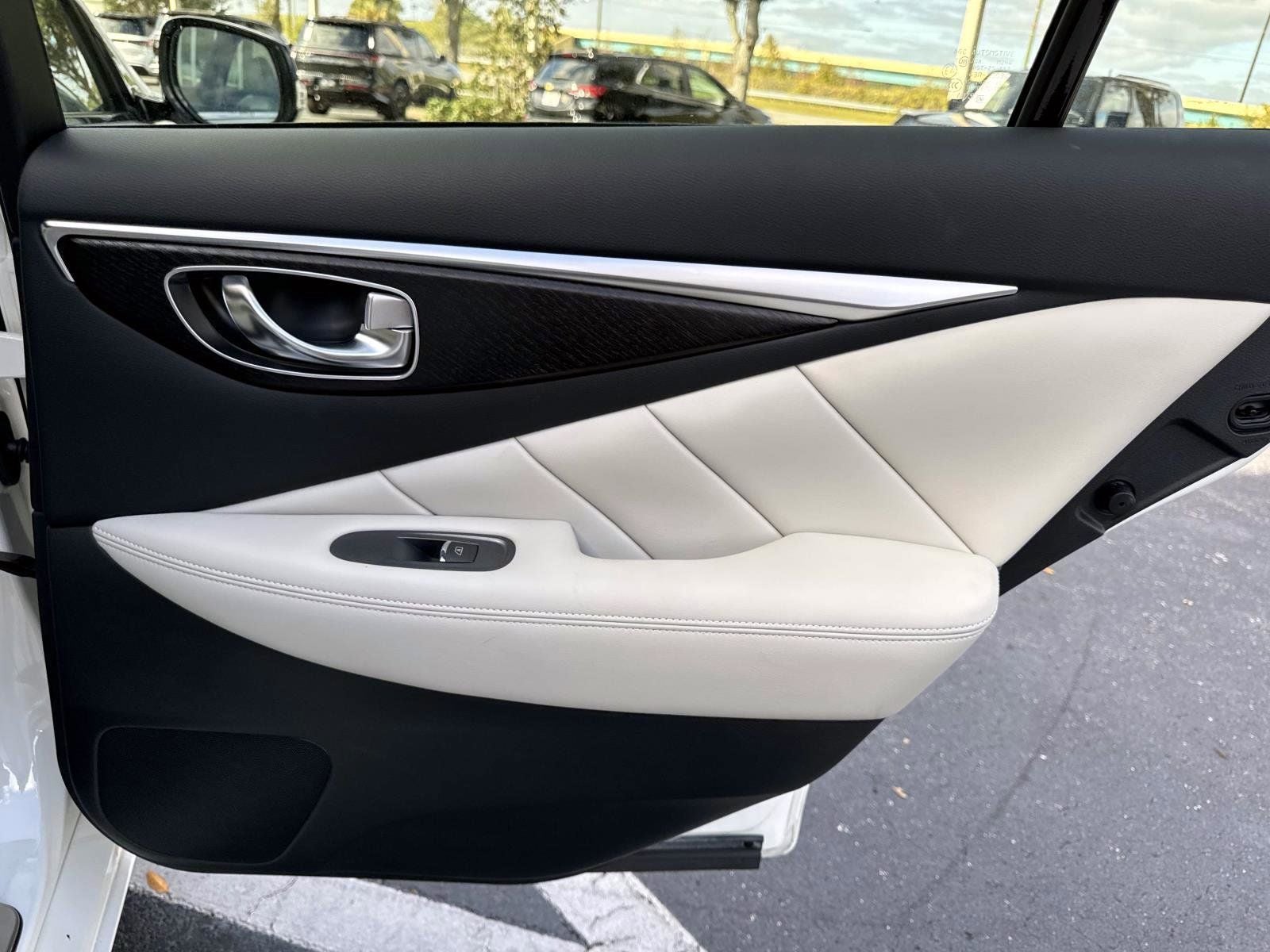 2022 INFINITI Q50 SENSORY