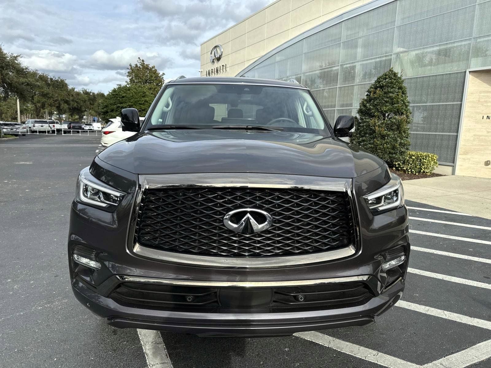 2024 INFINITI QX80 Premium Select