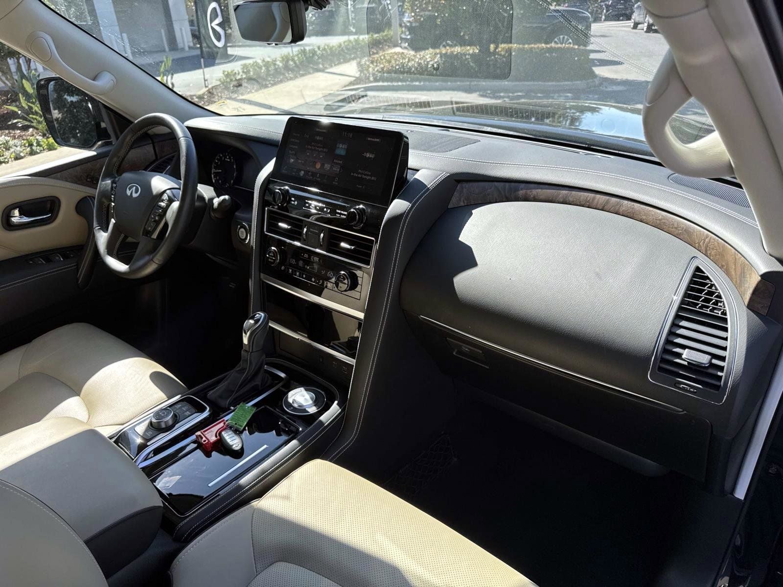 2024 INFINITI QX80 Premium Select