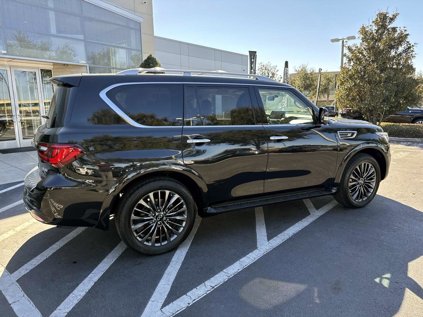 2024 INFINITI QX80 Premium Select