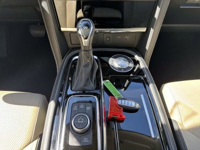 2024 INFINITI QX80 Premium Select