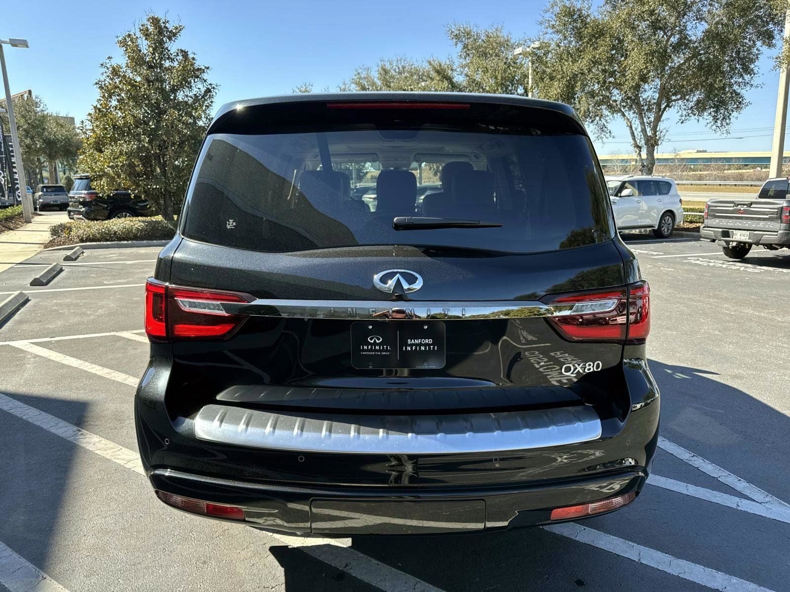 2024 INFINITI QX80 Premium Select