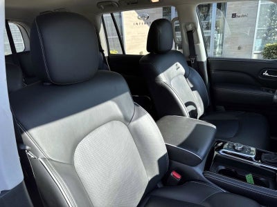 2024 INFINITI QX80 Premium Select