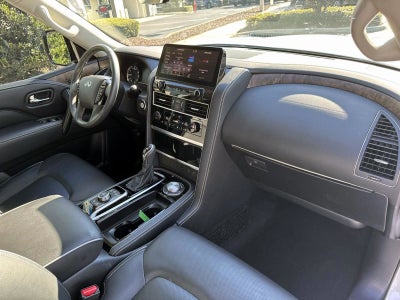 2024 INFINITI QX80 Premium Select
