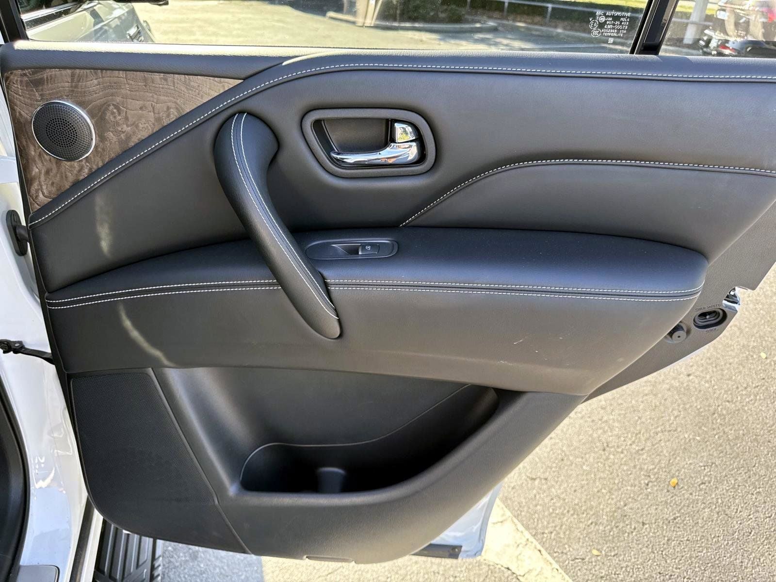 2024 INFINITI QX80 Premium Select