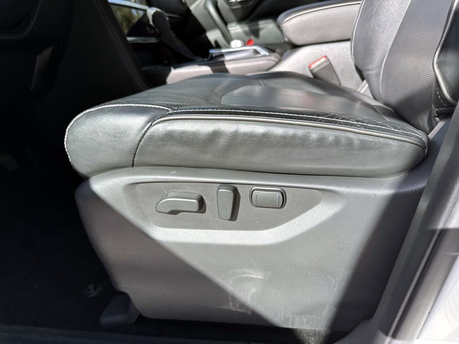 2023 INFINITI QX80 LUXE