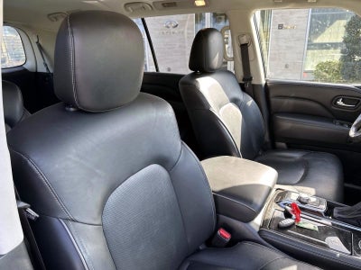 2023 INFINITI QX80 LUXE