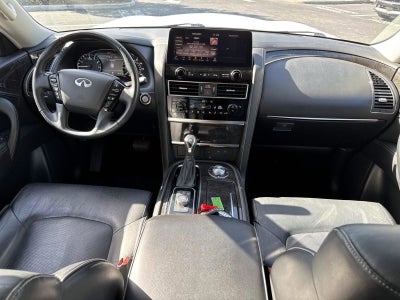 2023 INFINITI QX80 LUXE