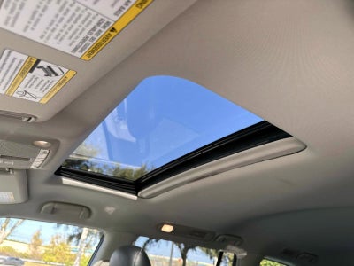 2023 INFINITI QX80 LUXE