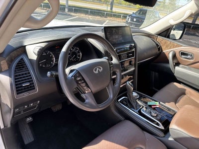 2024 INFINITI QX80 Premium Select