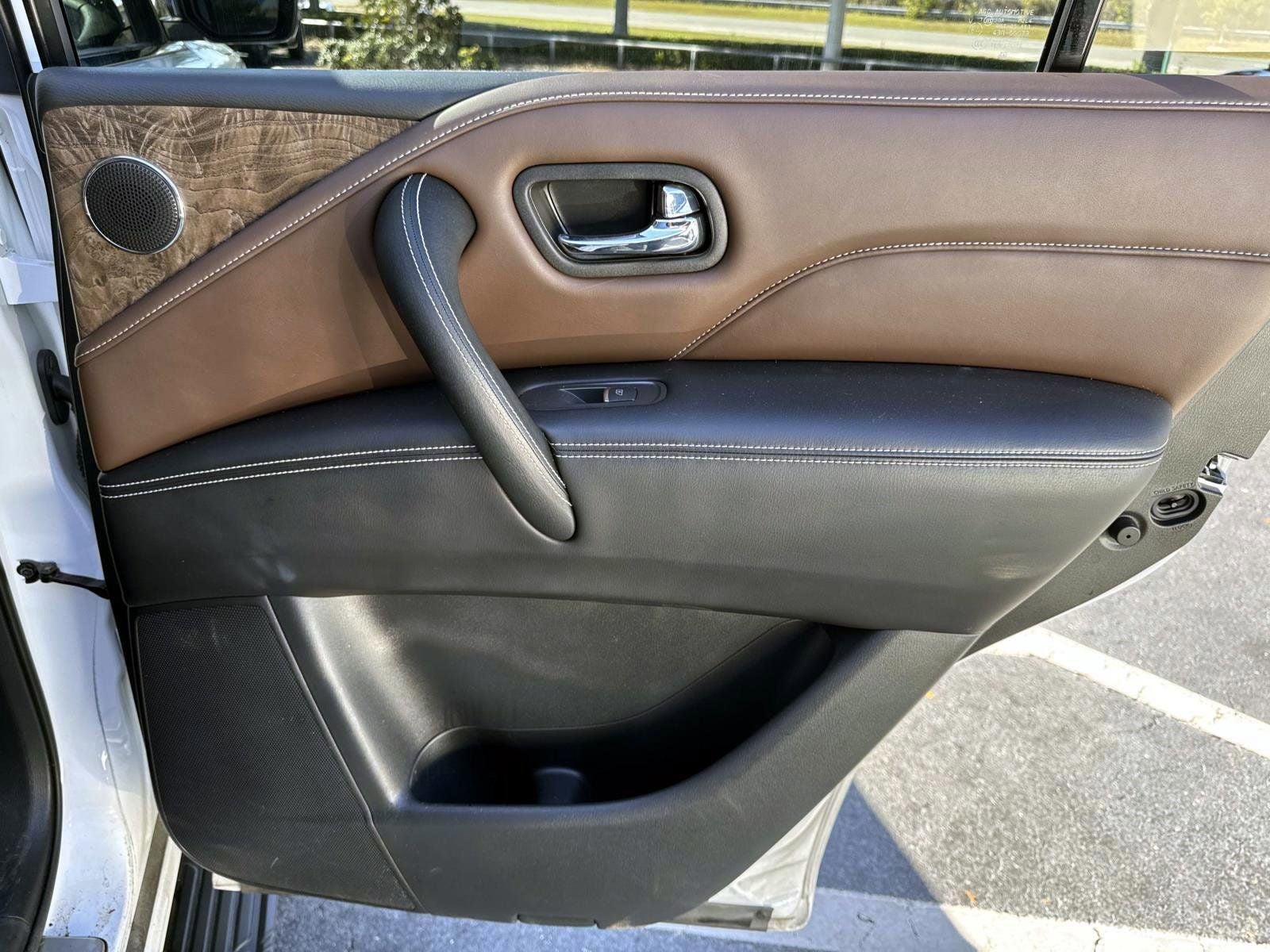 2024 INFINITI QX80 Premium Select