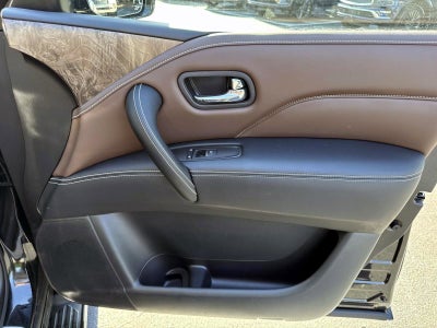 2024 INFINITI QX80 Premium Select