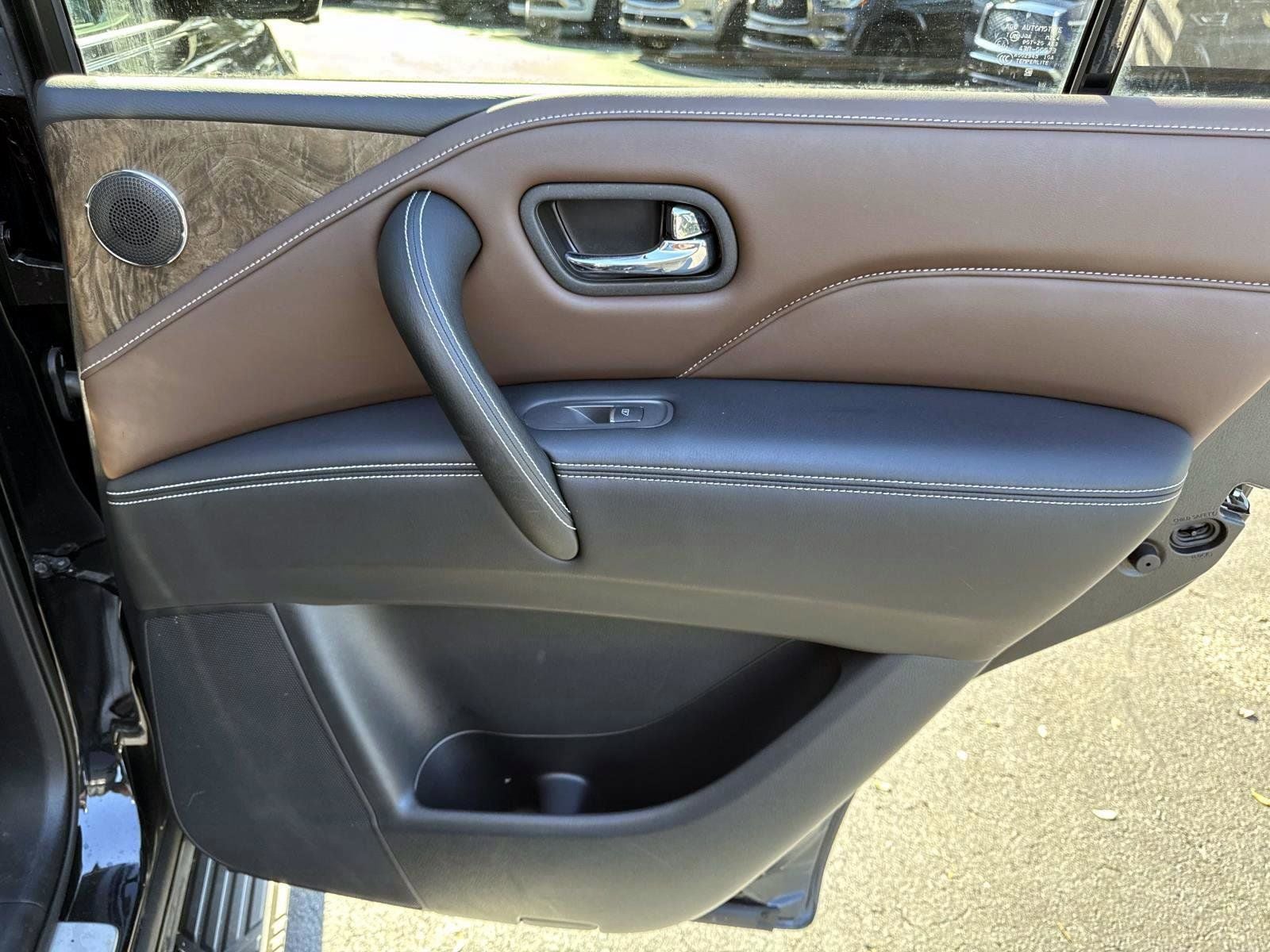 2024 INFINITI QX80 Premium Select