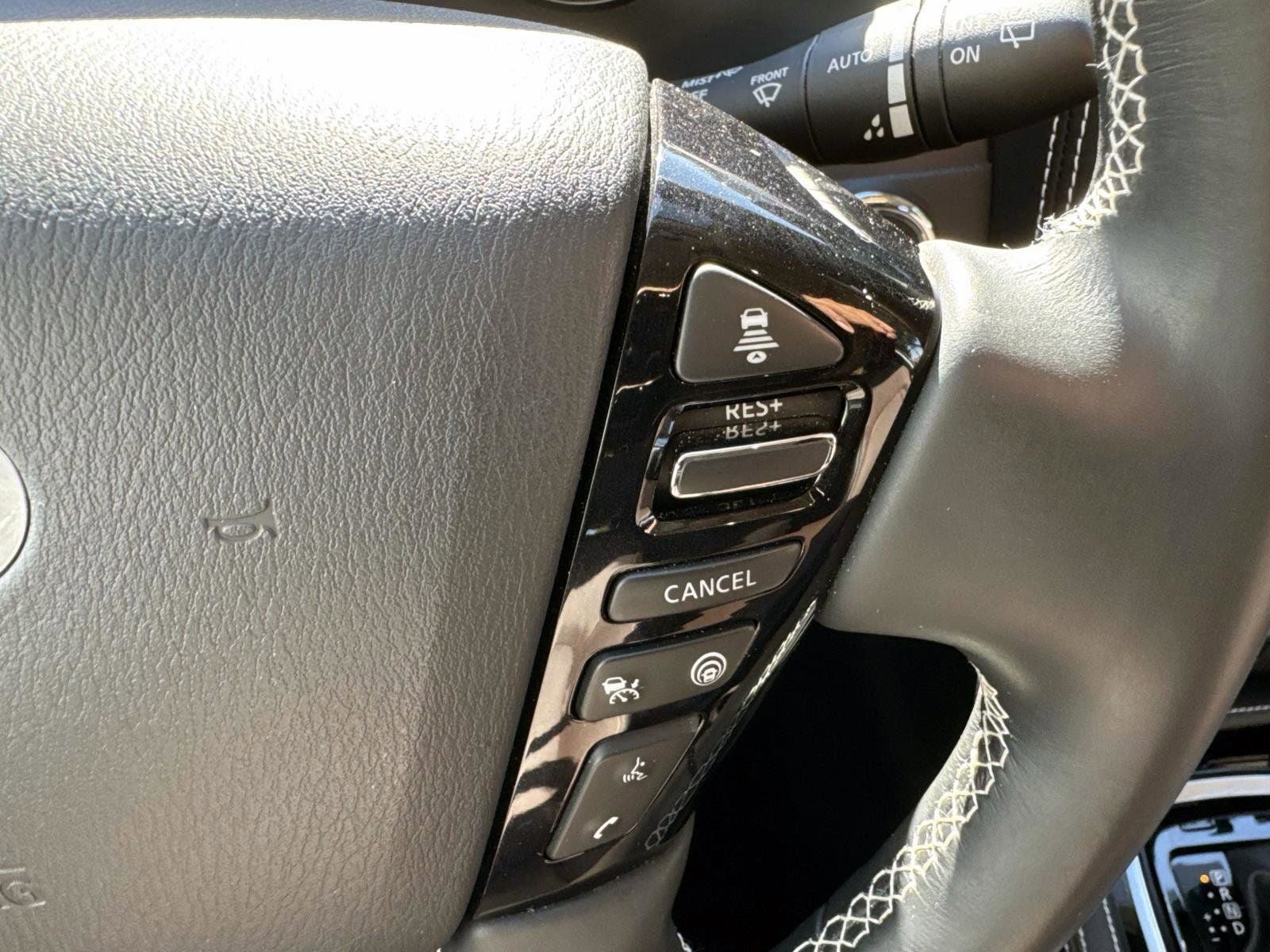 2024 INFINITI QX80 Premium Select