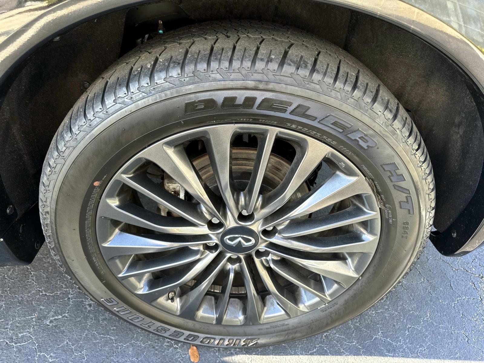 2024 INFINITI QX80 Premium Select