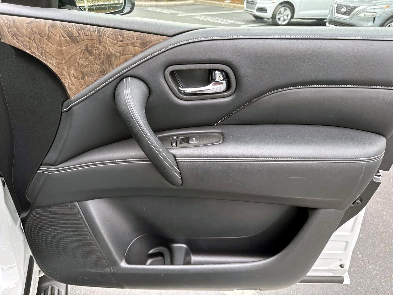 2022 INFINITI QX80 Premium Select