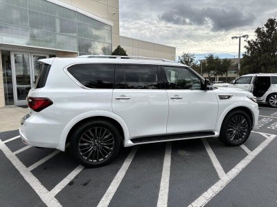 2022 INFINITI QX80 Premium Select
