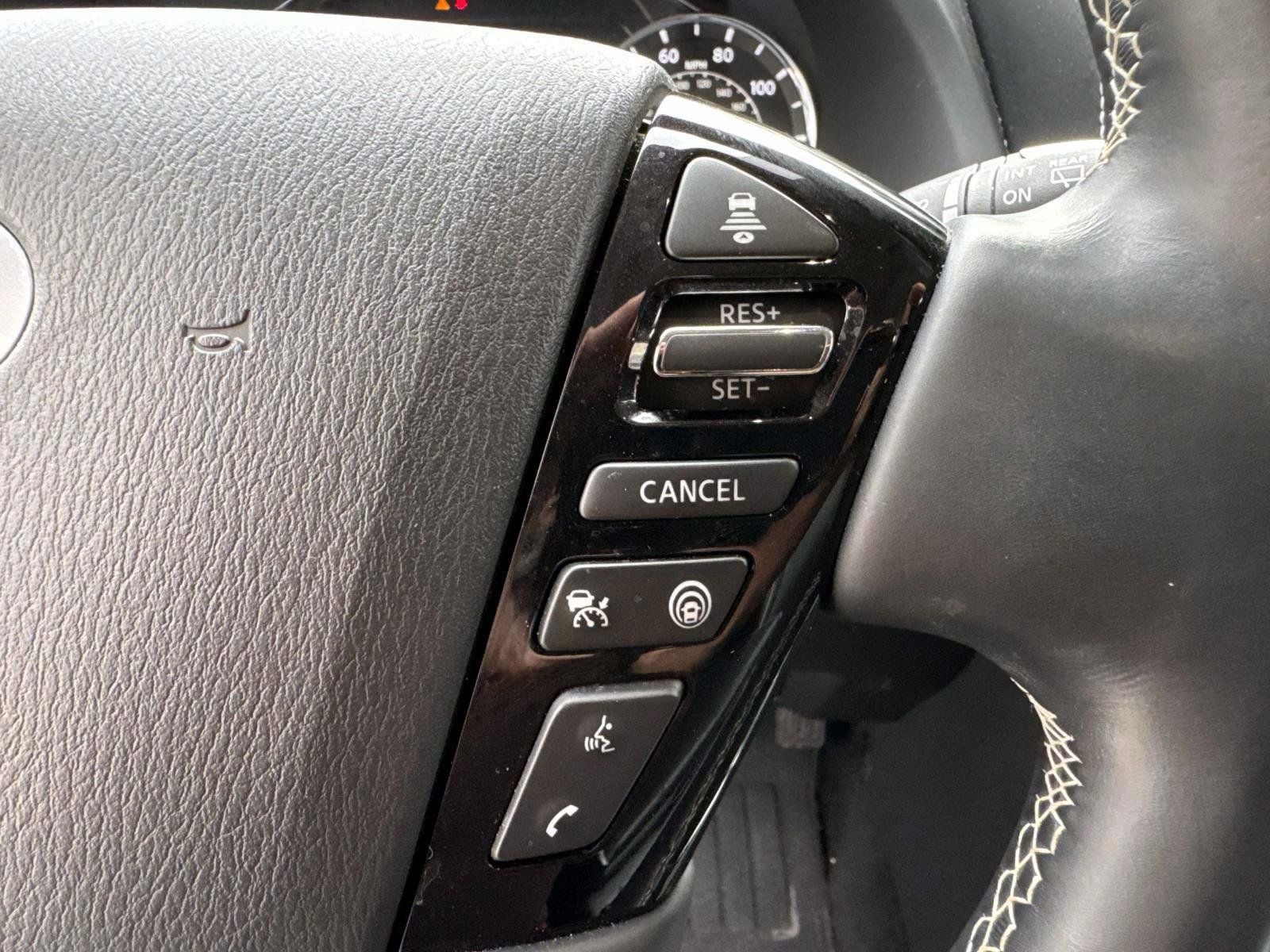 2022 INFINITI QX80 Premium Select