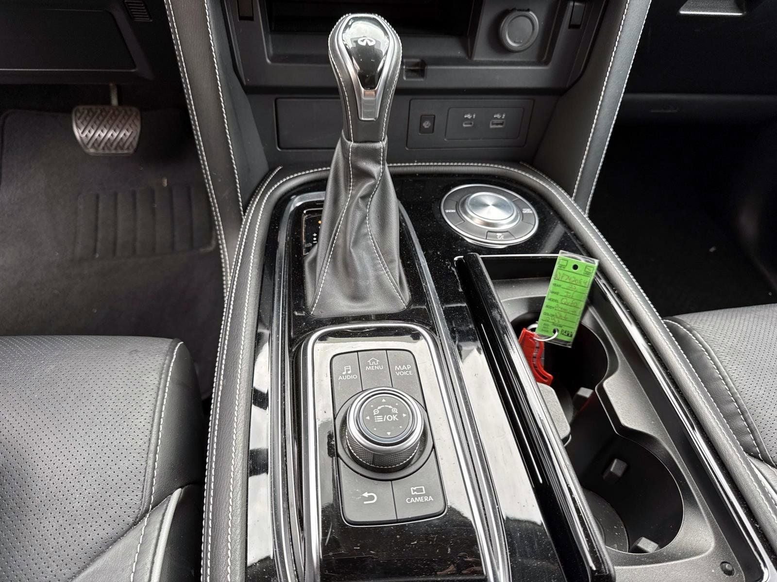 2022 INFINITI QX80 Premium Select