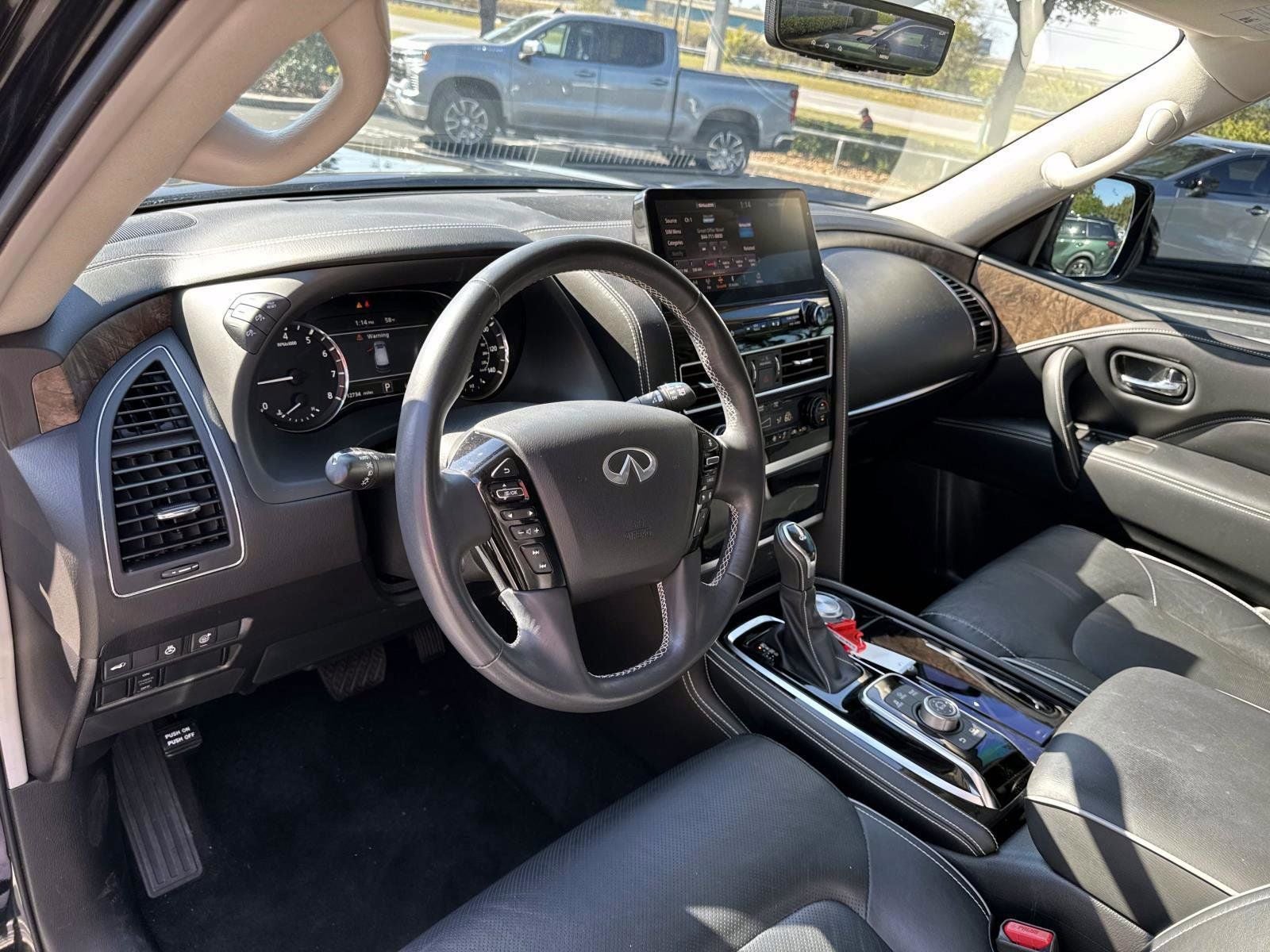 2024 INFINITI QX80 Premium Select