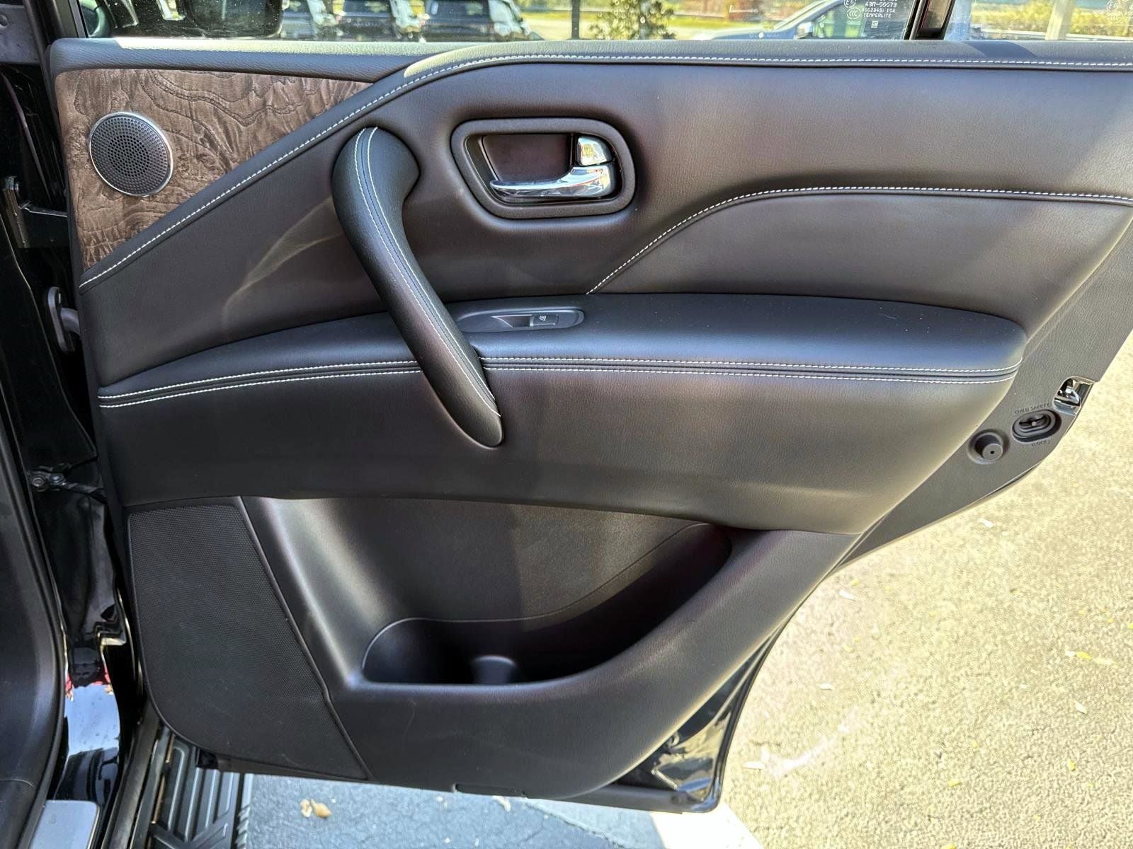 2024 INFINITI QX80 Premium Select