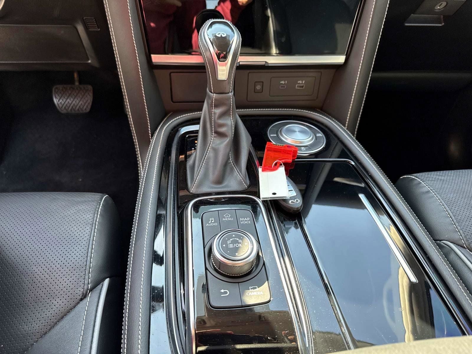 2024 INFINITI QX80 Premium Select