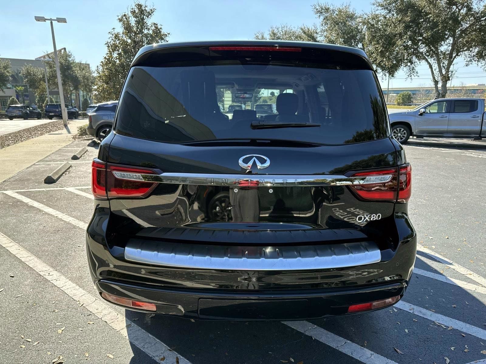 2024 INFINITI QX80 Premium Select