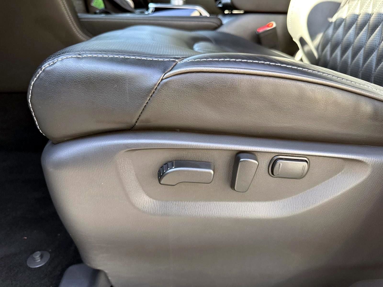 2024 INFINITI QX80 Sensory