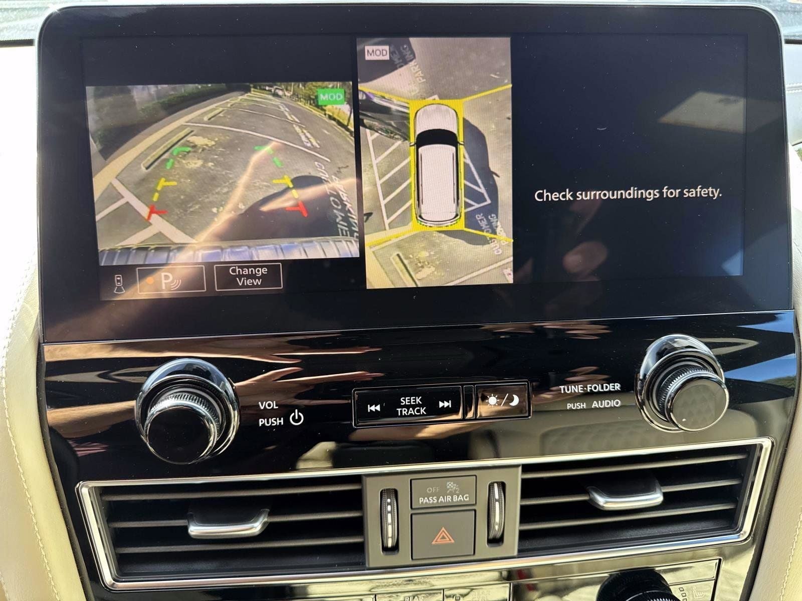 2023 INFINITI QX80 Sensory