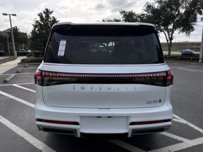 2026 INFINITI QX80 LUXE