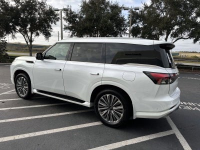 2026 INFINITI QX80 LUXE