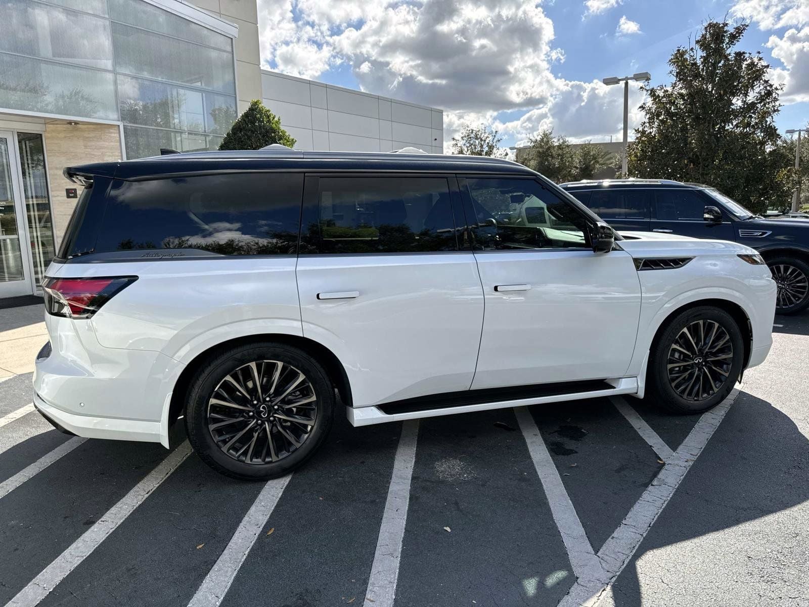 2026 INFINITI QX80 AUTOGRAPH