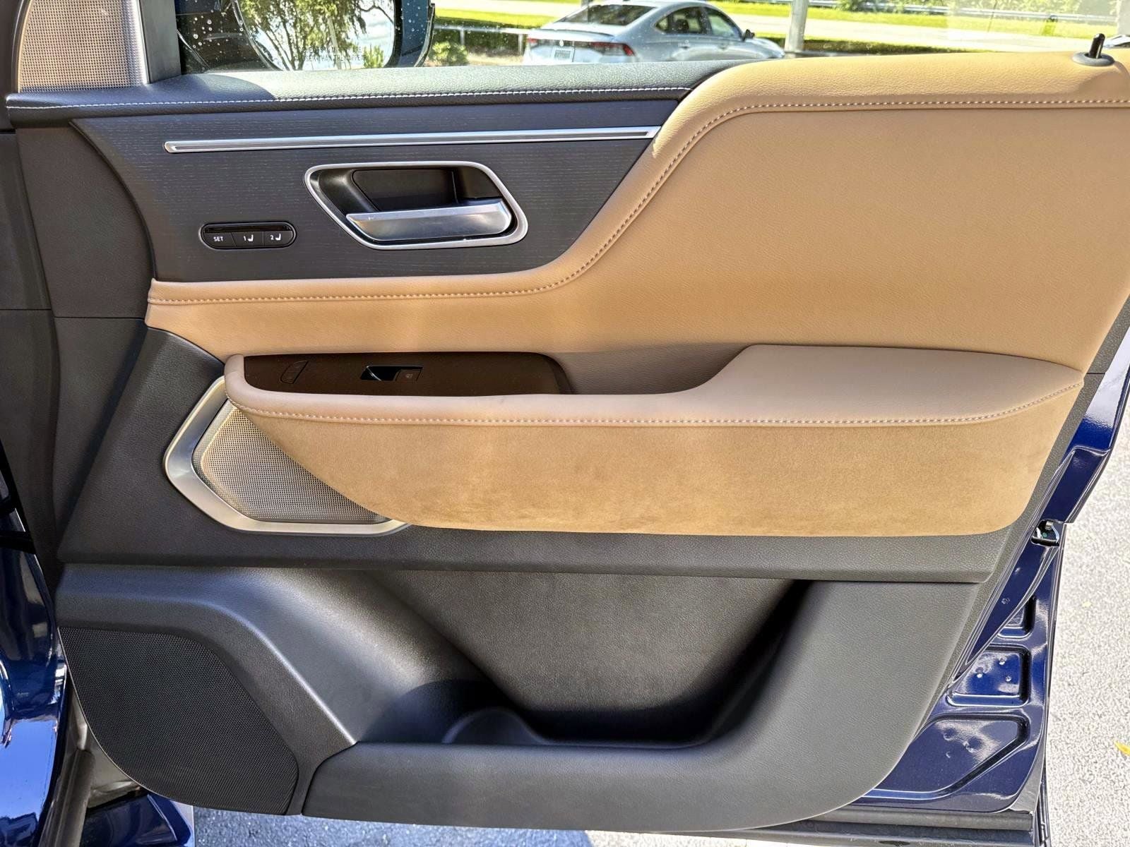 2025 INFINITI QX80 SENSORY