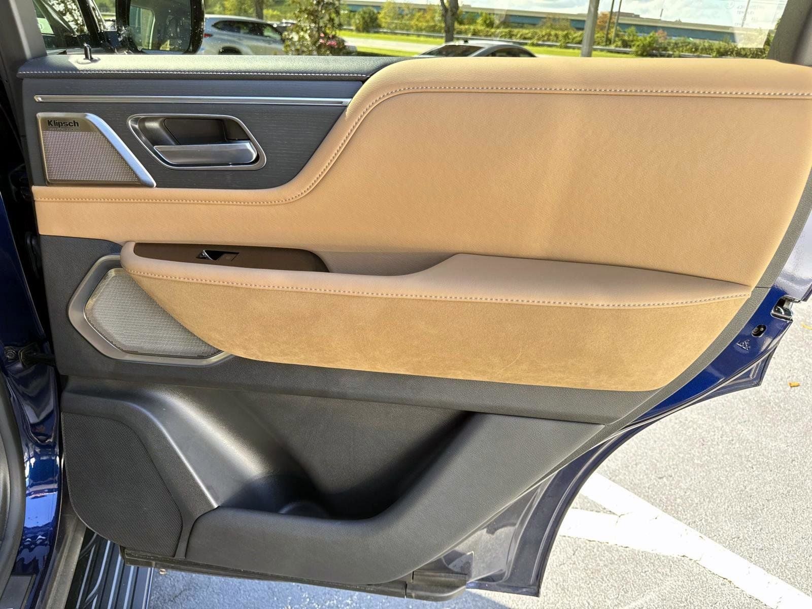 2025 INFINITI QX80 SENSORY