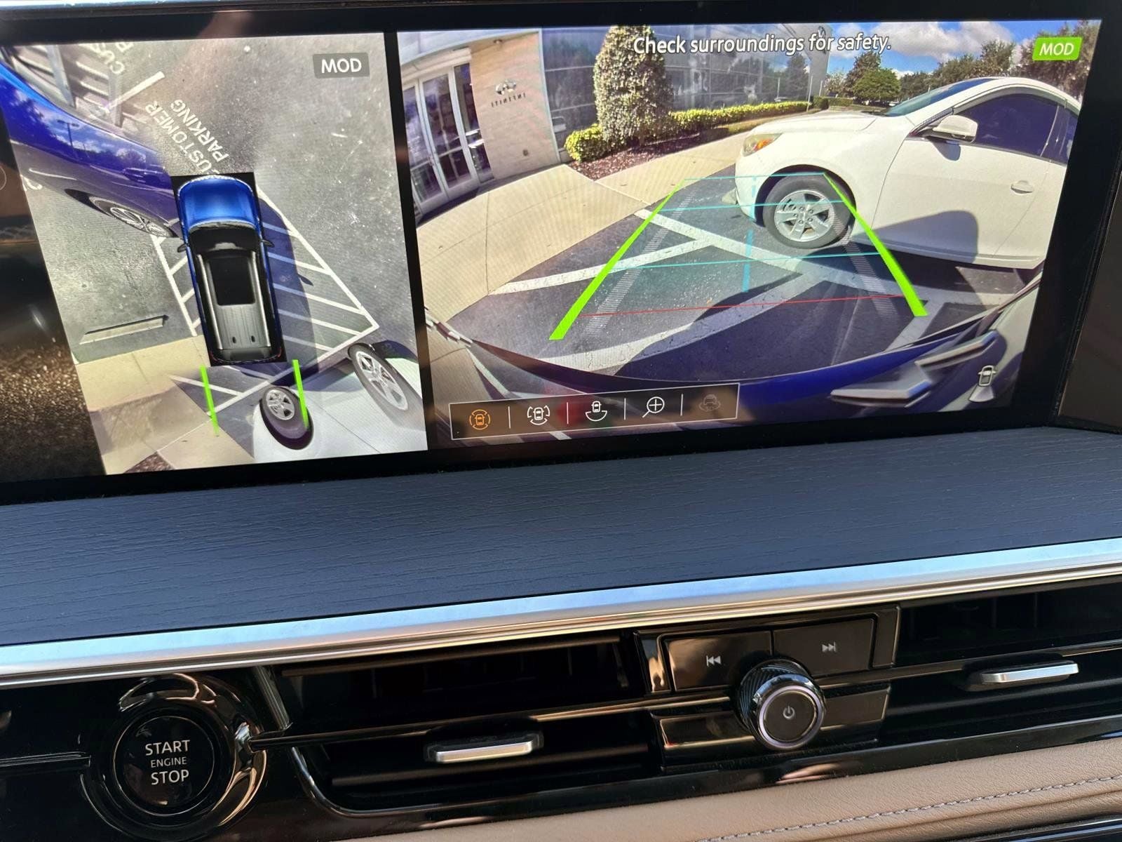 2025 INFINITI QX80 SENSORY