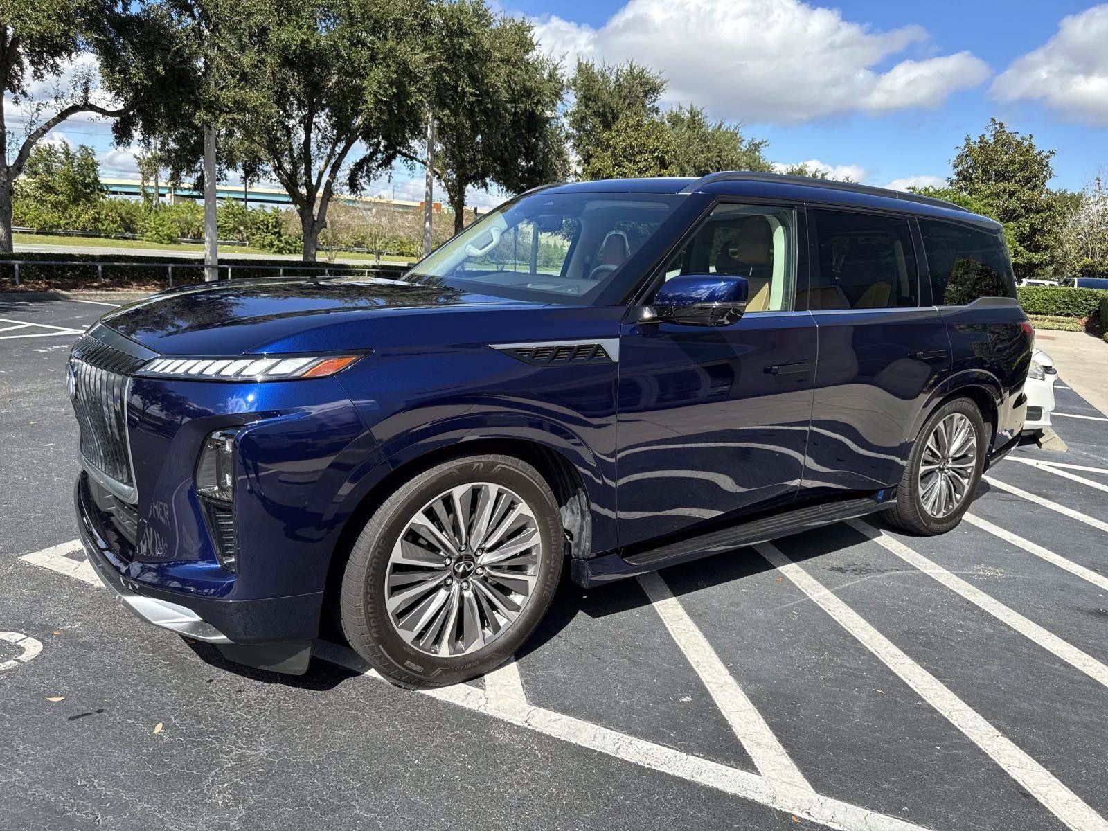 2025 INFINITI QX80 SENSORY