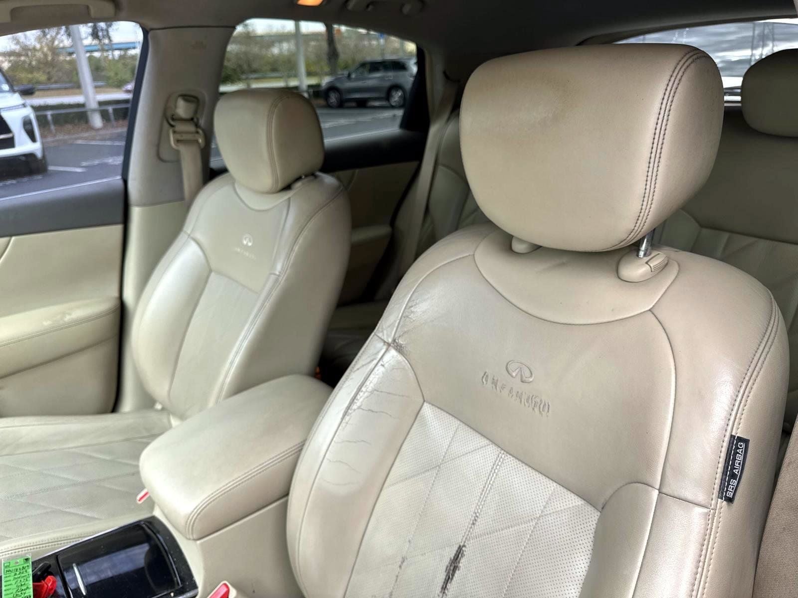 2009 INFINITI FX35 Base