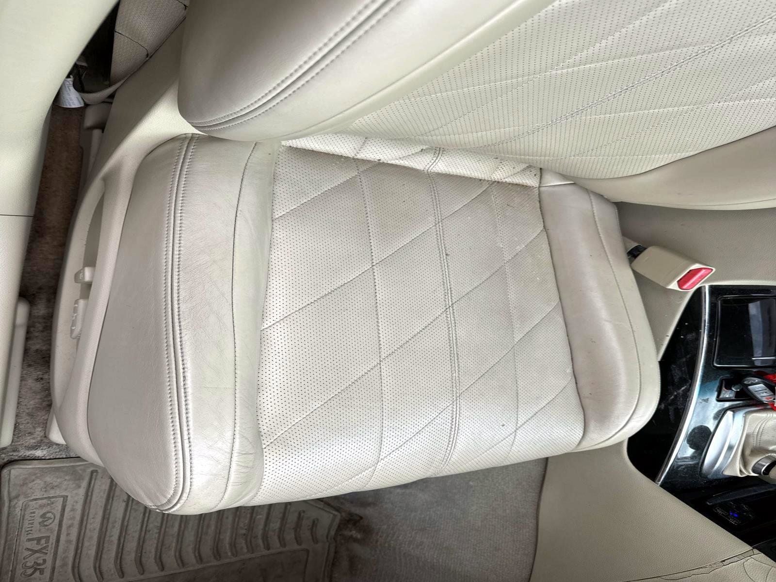 2009 INFINITI FX35 Base