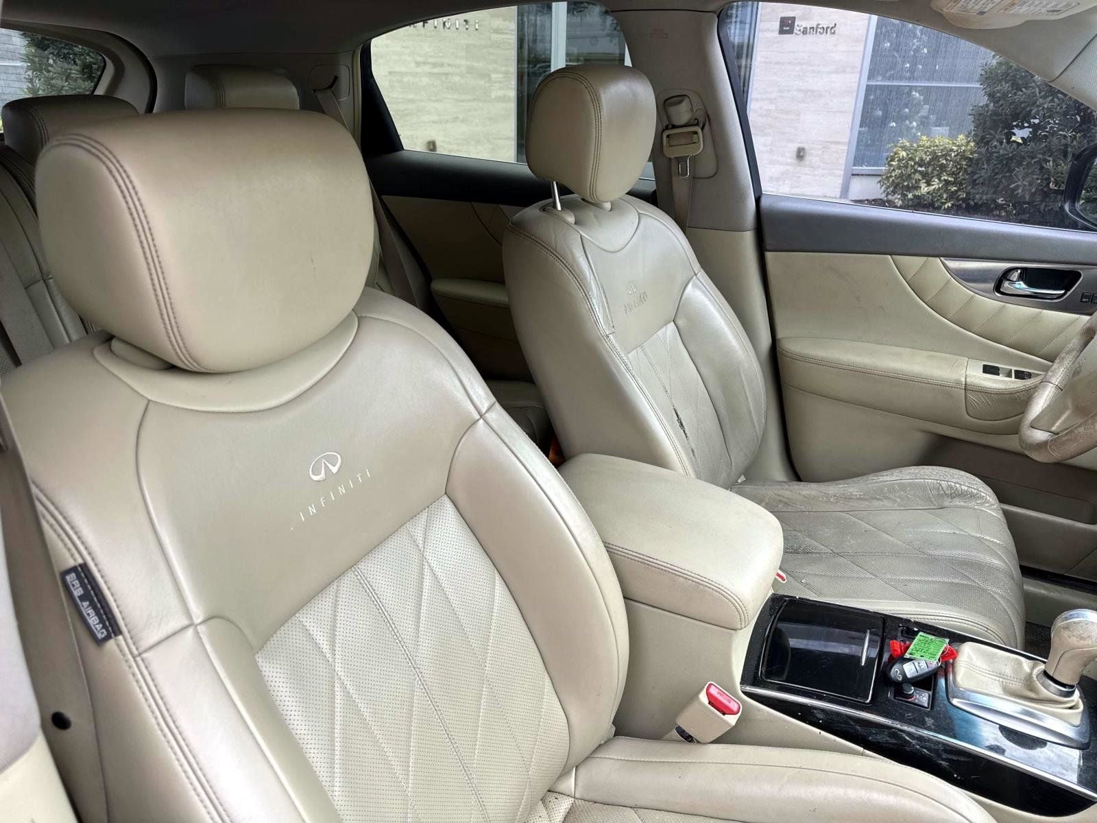 2009 INFINITI FX35 Base