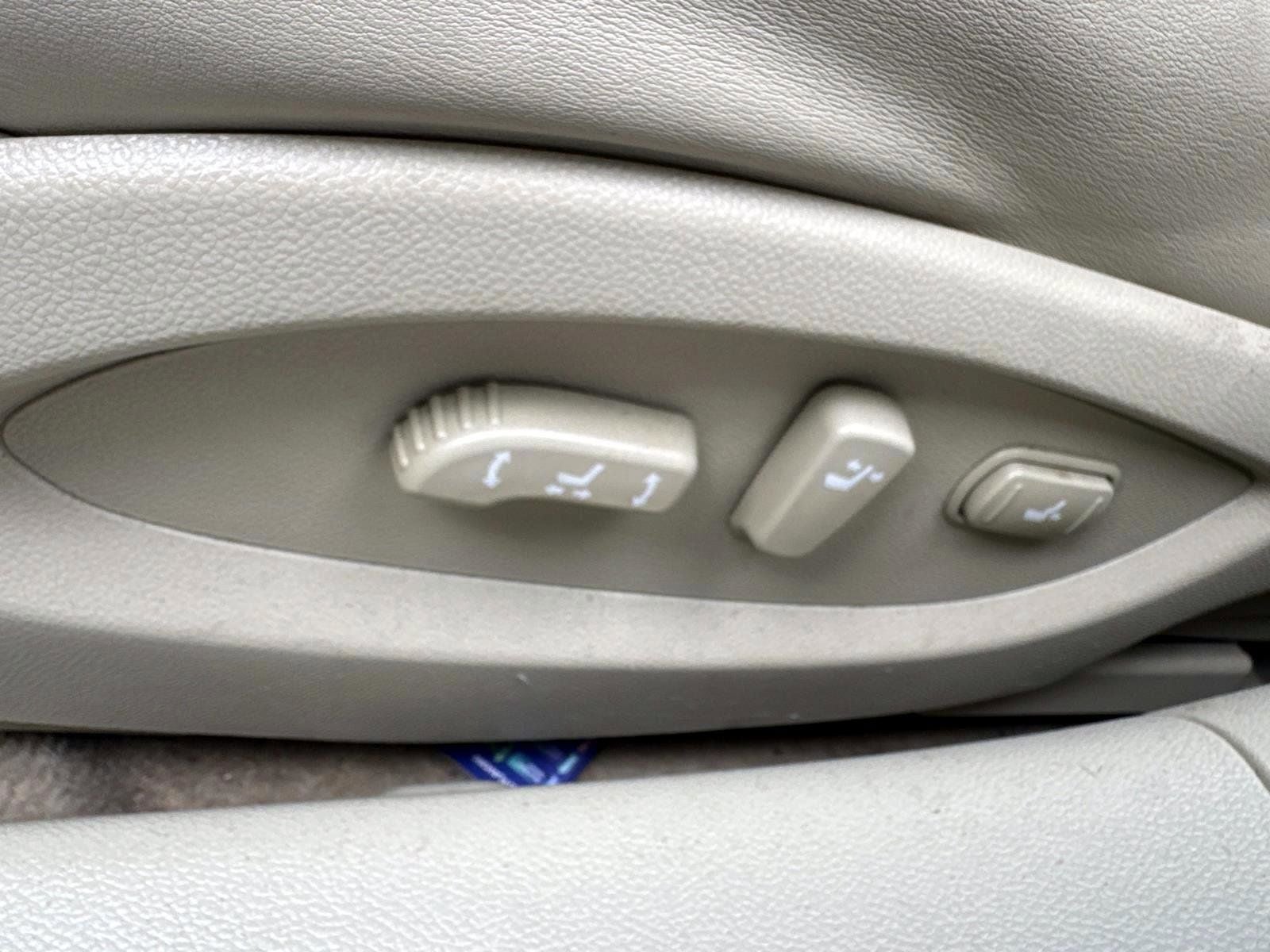 2009 INFINITI FX35 Base