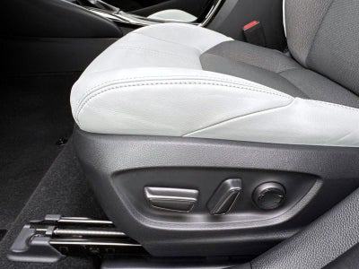 2025 Toyota Corolla Hatchback XSE