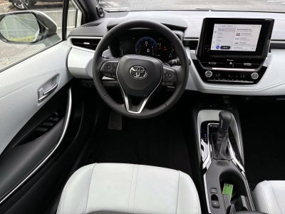 2025 Toyota Corolla Hatchback XSE