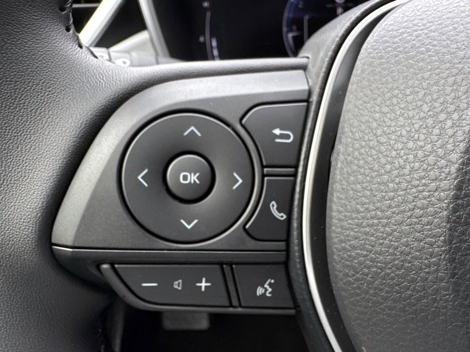 2025 Toyota Corolla Hatchback XSE