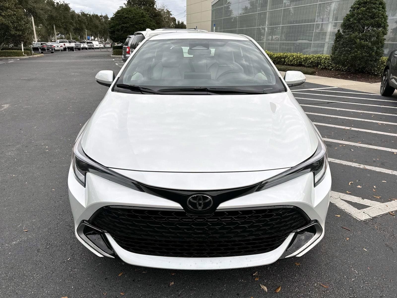 2025 Toyota Corolla Hatchback XSE